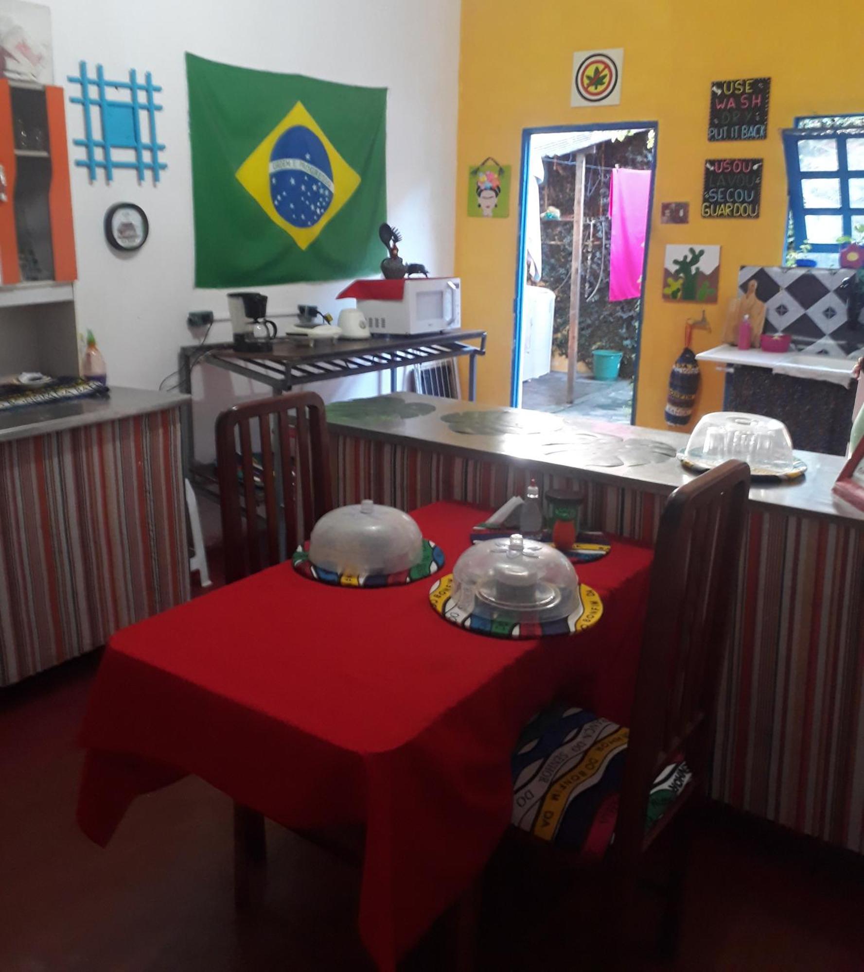 Perto Do Aeroporto De Salvador - Dona Pitanga Hostel Lauro de Freitas Extérieur photo
